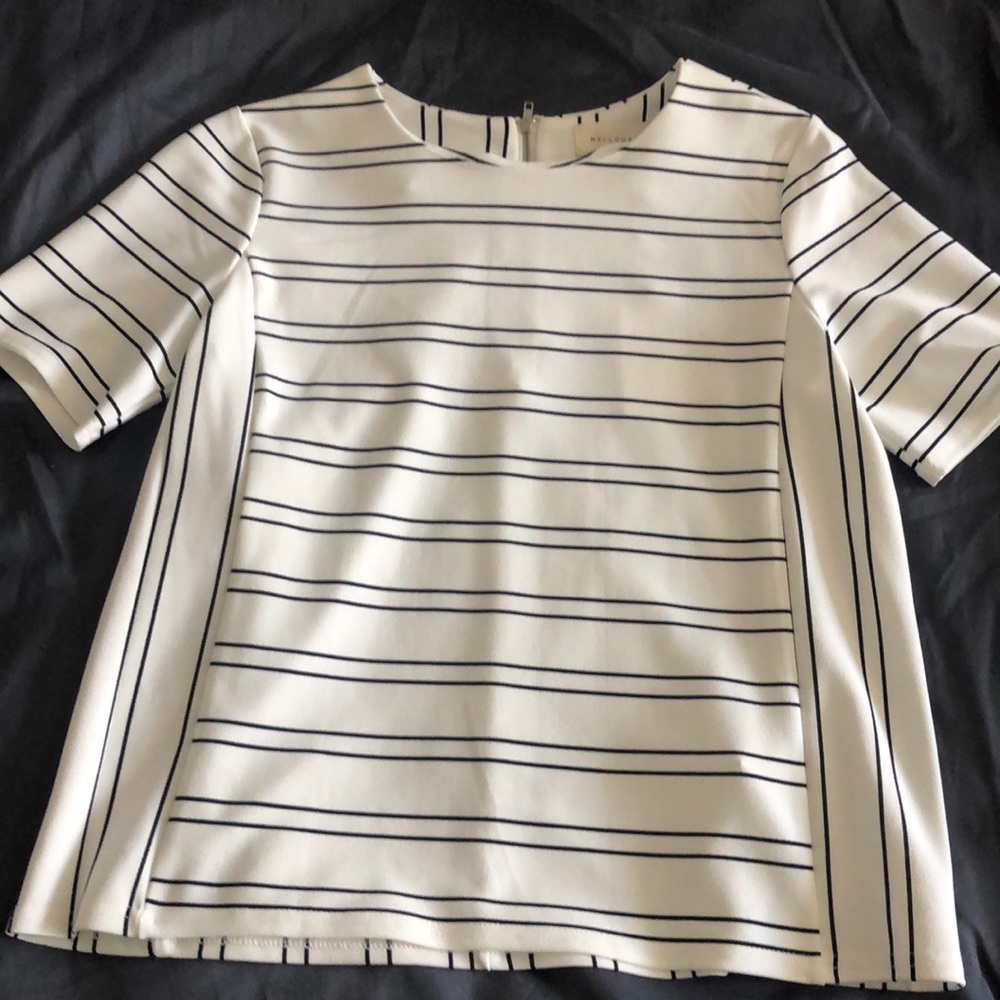 New with tags top Black and white stripe design